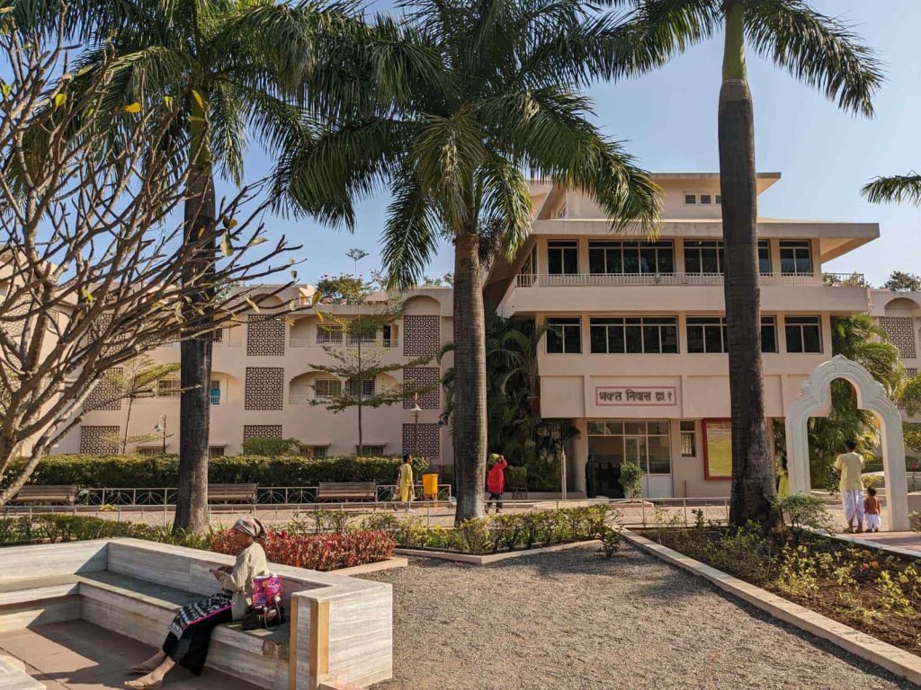 Shri Gajanan Maharaj Sansthan Trimbakeshwar | Room Booking Assistance